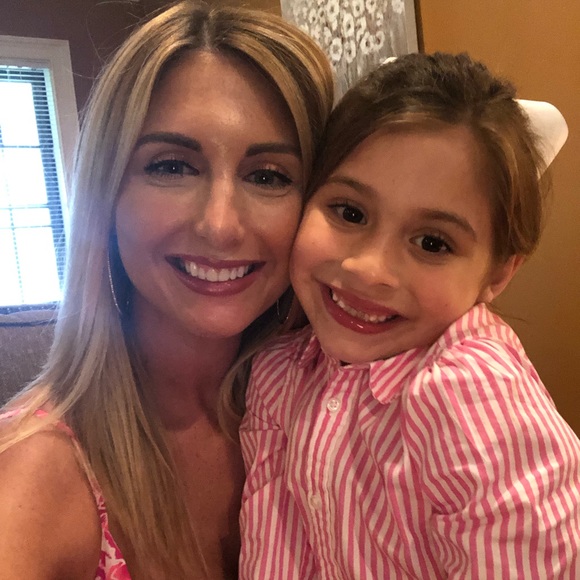 Meet your Posher, Amy - Picture 1 of 1